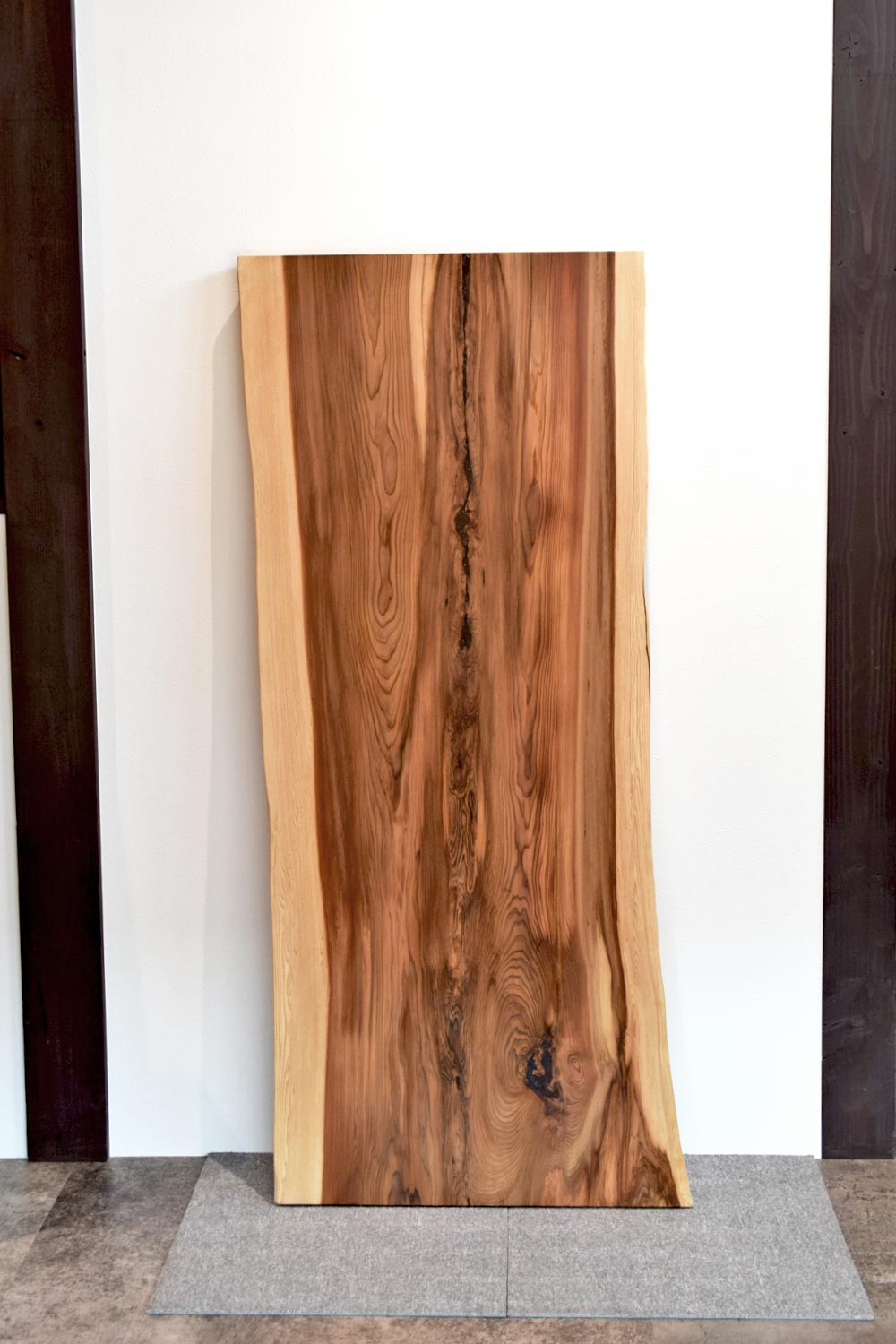 TGM181128/4 杉 一枚板 一枚板リビングテーブル