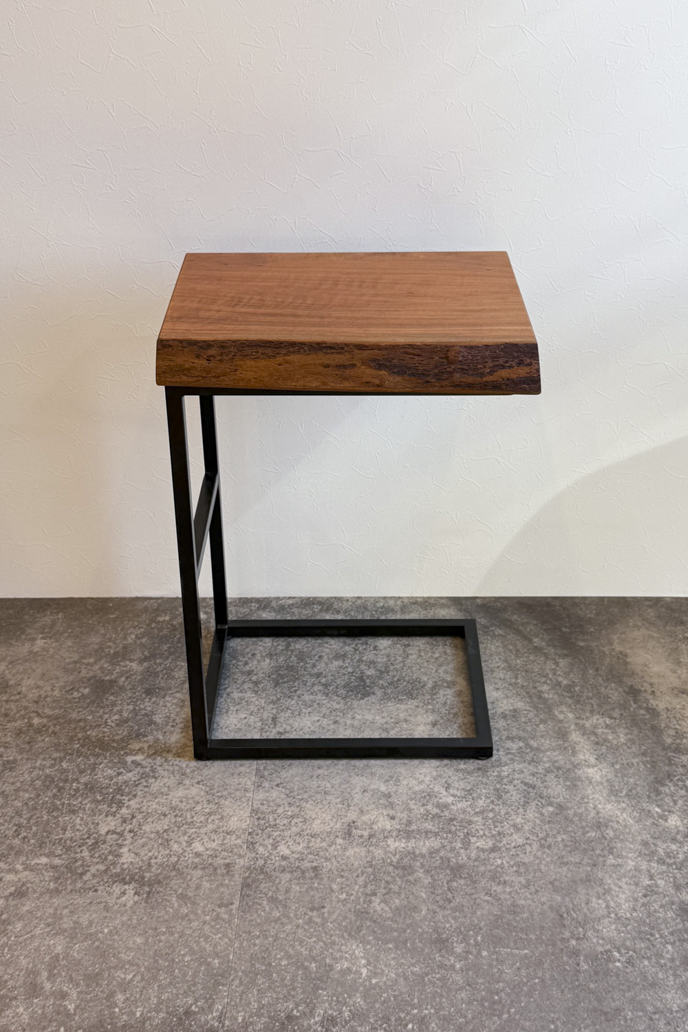 IZH 山桜 一枚板 一枚板サイドテーブル 家具