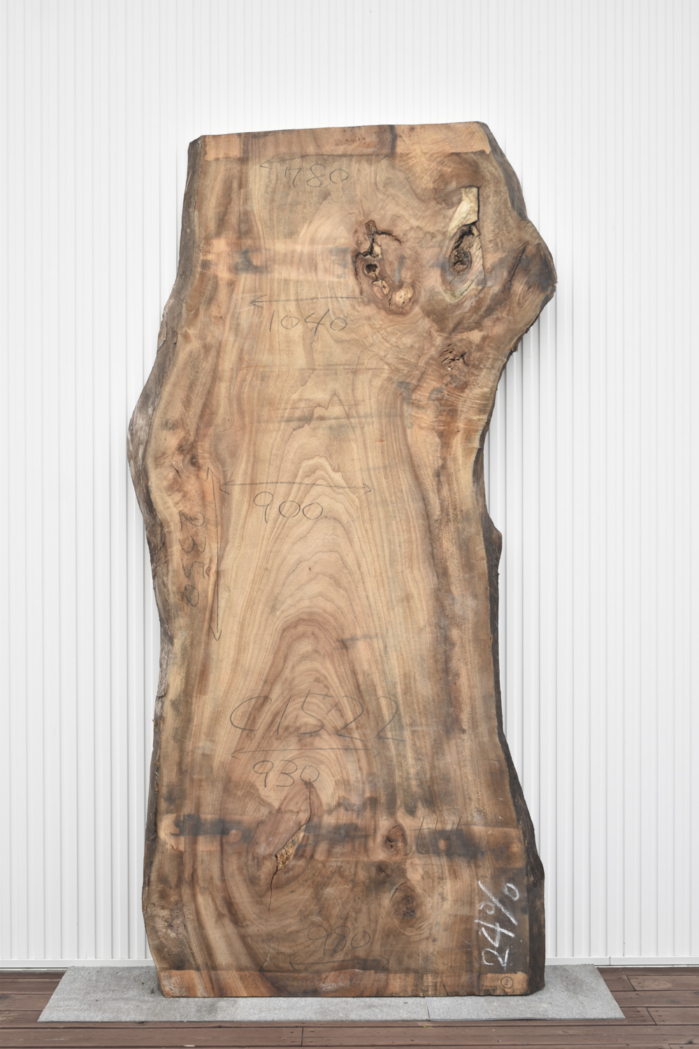 42IKF4221/16 楠 一枚板 一枚板ダイニングテーブル