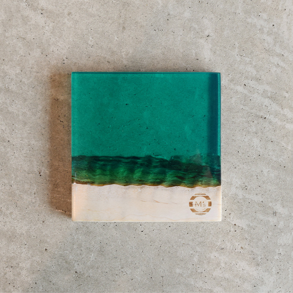 レジンコースター　グリーンクリア×栃