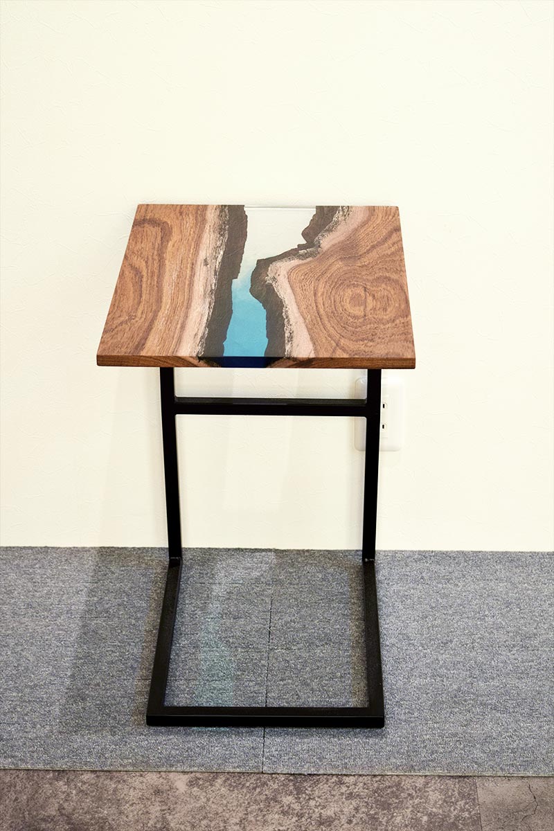 TGM181128/29 チーク 一枚板 レジン商品 一枚板サイドテーブル 家具 サイドテーブル