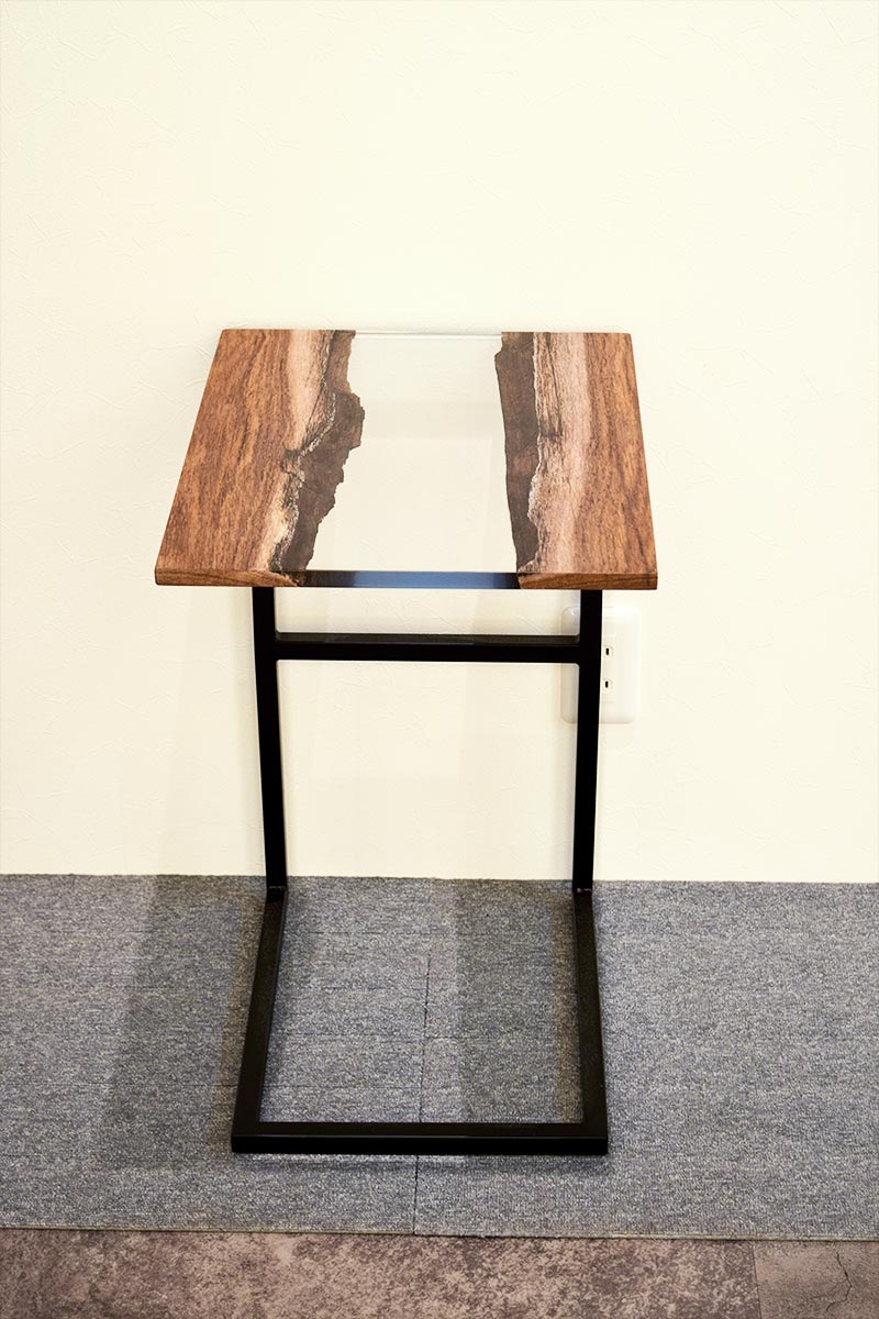 TGM181128/28 チーク 一枚板 レジン商品 一枚板サイドテーブル 家具 サイドテーブル