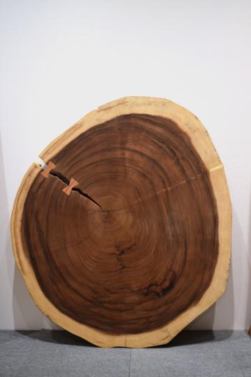 12TGM2080/3 モンキーポッド 一枚板 一枚板リビングテーブル 一枚板ダイニングテーブル 一枚板輪切り