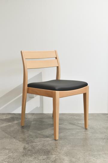 CHAIR-001CL/BK CHAIR-001 クリア ※コントラクトユース 椅子 村上一枚板オリジナル