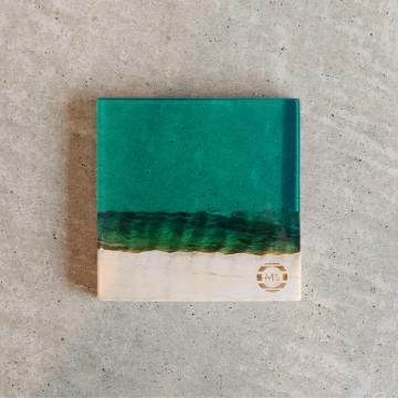 gd0047 レジンコースター　グリーンクリア×栃