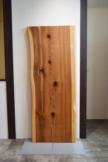 天然杉 1枚板 18 杉 一枚板 一枚板リビングテーブル | 天然木材工房 村上一枚板