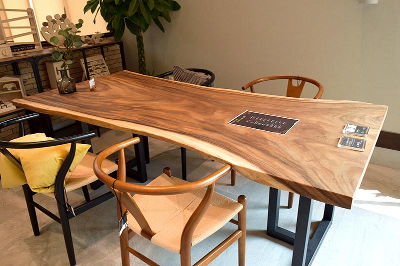 村上一枚板 - 無垢一枚板 取扱樹種紹介:モンキーポッド